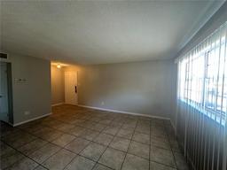 Picture of 5505 Hernandes Drive Unit 238, Orlando, FL 32808