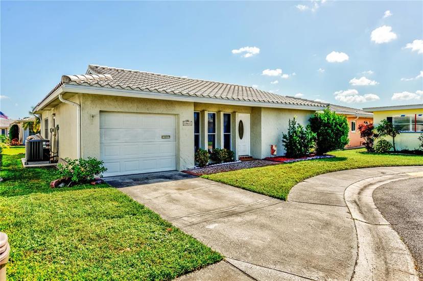 Picture of 10617 Sandalwood Court N, Pinellas Park FL 33782