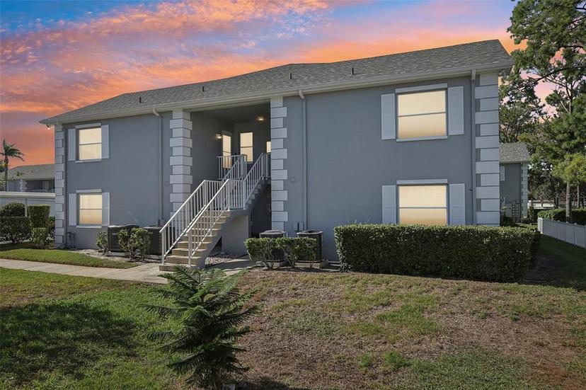 Picture of 12049 Hoosier Court Unit 202, Hudson FL 34667