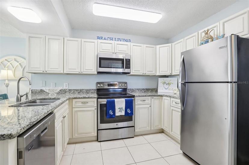 Picture of 12049 Hoosier Court Unit 202, Hudson FL 34667
