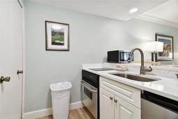 Picture of 36750 Us Highway 19 Unit 21212, Palm Harbor, FL 34684