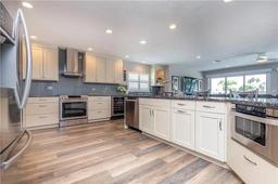 Picture of 16105 4Th Street E, Redington Beach, FL 33708