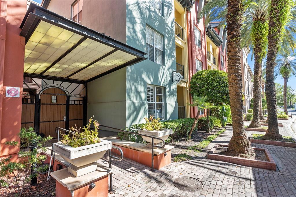 Picture of 2411 W Horatio Street Unit 522, Tampa, FL 33609