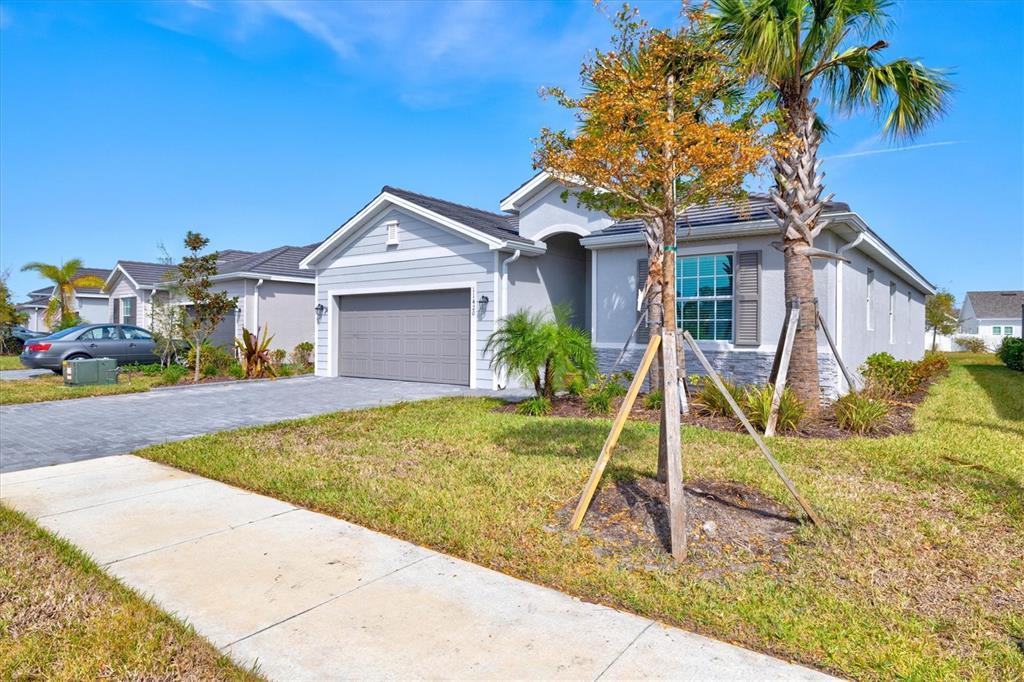Picture of 11420 Burgundy Drive, Venice, FL 34293