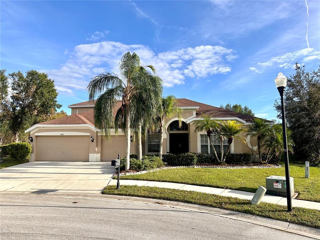 Picture of 10411 Riverburn Drive, Tampa, FL 33647
