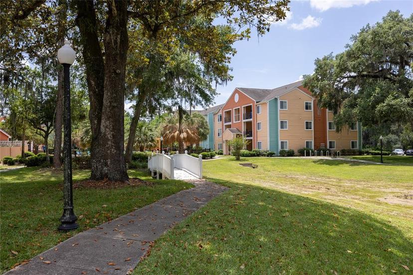 Picture of 2601 SW Archer Road Unit E217, Gainesville FL 32608