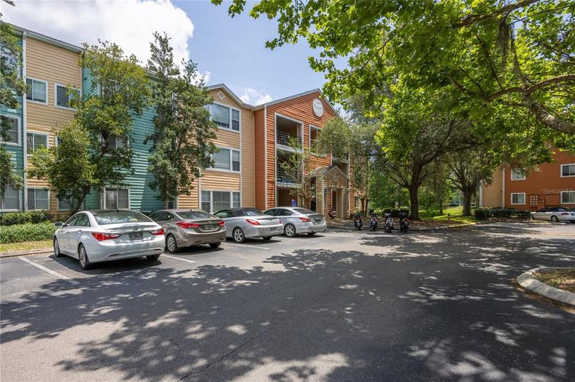 Picture of 2601 SW Archer Road Unit E217, Gainesville FL 32608
