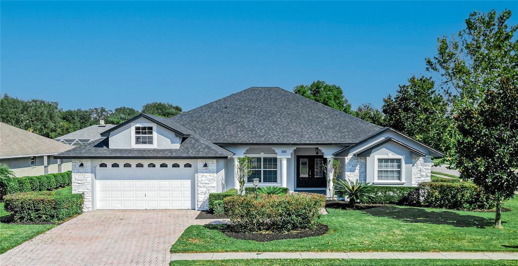 Picture of 300 Winona Court, Auburndale, FL 33823