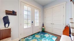 Picture of 3307 W Wisconsin Avenue, Tampa, FL 33611