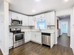 Picture of 117 W Maple Street, Davenport, FL 33837