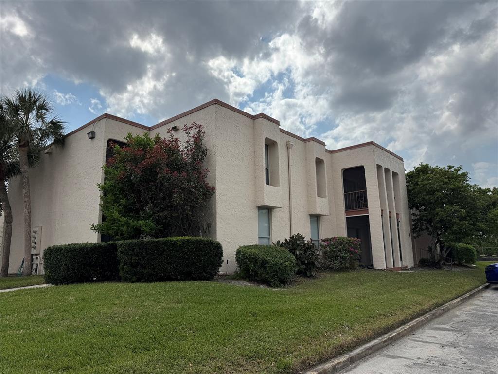 Picture of 544 Orange Drive Unit 10, Altamonte Springs, FL 32701