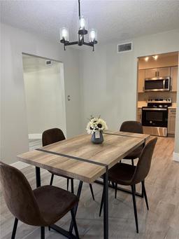 Picture of 544 Orange Drive Unit 10, Altamonte Springs, FL 32701