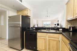 Picture of 13803 Fairway Island Drive Unit 1627, Orlando, FL 32837