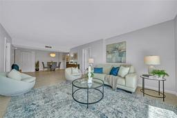Picture of 1120 N Shore Drive Ne Unit 201, St Petersburg, FL 33701