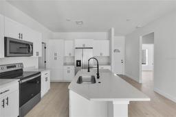 Picture of 30 Fisher Trail, Ocklawaha, FL 32179