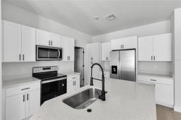 Picture of 30 Fisher Trail, Ocklawaha, FL 32179