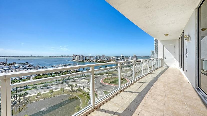 Picture of 1233 N Gulfstream Avenue Unit 1001, Sarasota FL 34236