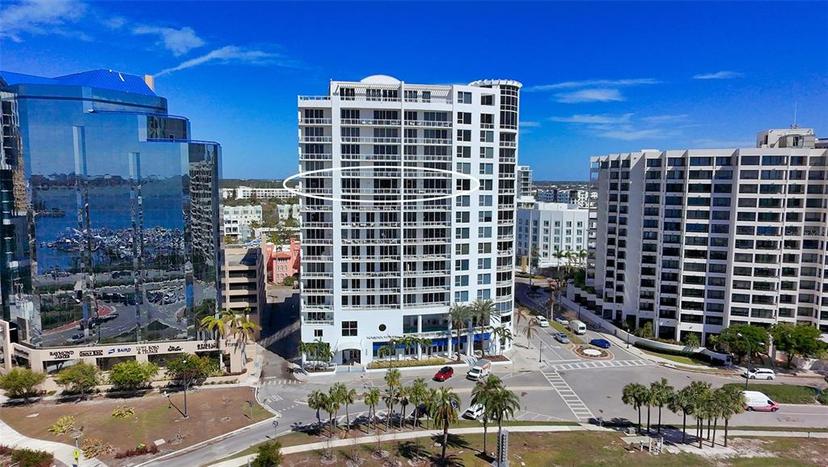 Picture of 1233 N Gulfstream Avenue Unit 1001, Sarasota FL 34236