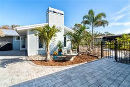 Picture of 915 Allen Avenue, Englewood, FL 34223