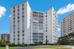 Picture of 435 S Gulfstream Avenue Unit 1005, Sarasota, FL 34236