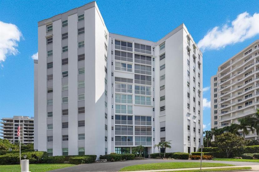 Picture of 435 S Gulfstream Avenue Unit 1005, Sarasota FL 34236