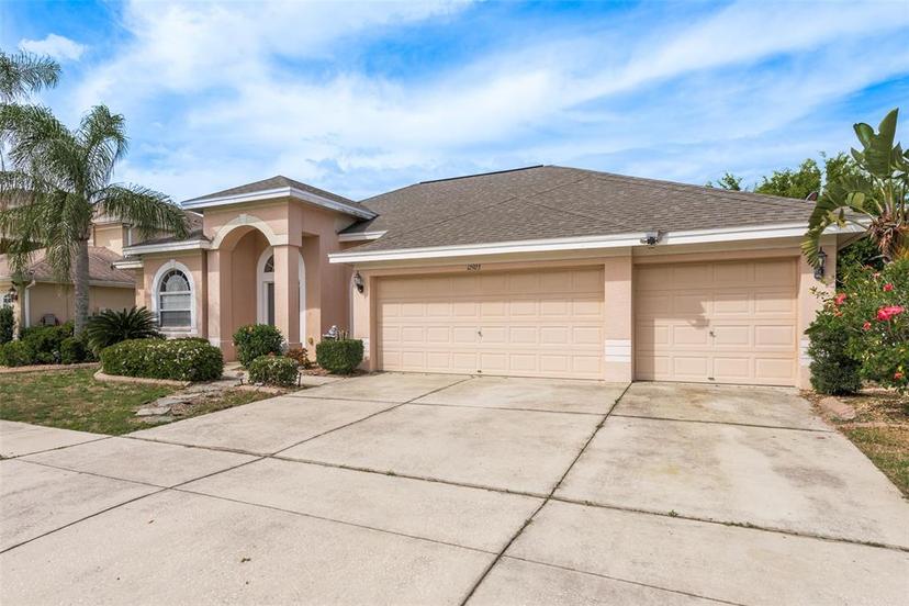 Picture of 12923 Carlington Lane, Riverview FL 33579