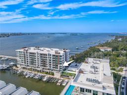 Picture of 920 N Osceola Avenue Unit 401, Clearwater, FL 33755