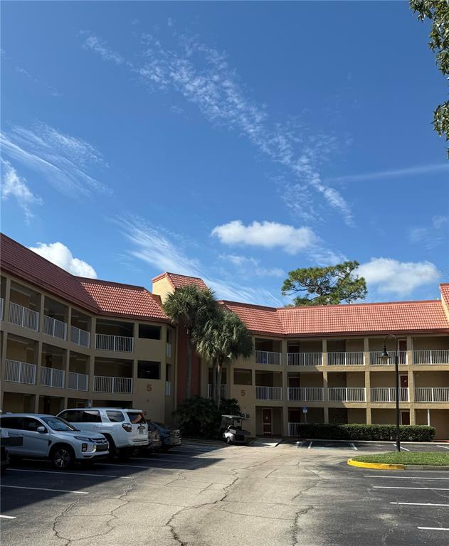Picture of 6402 Parc Corniche Drive Unit 5208, Orlando FL 32821