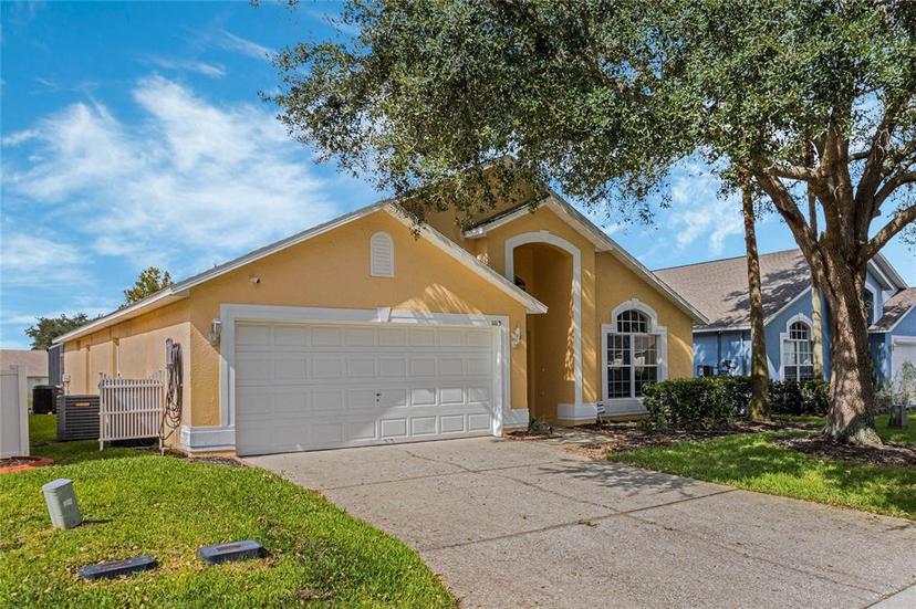 Picture of 1113 Casterton Circle, Davenport FL 33897
