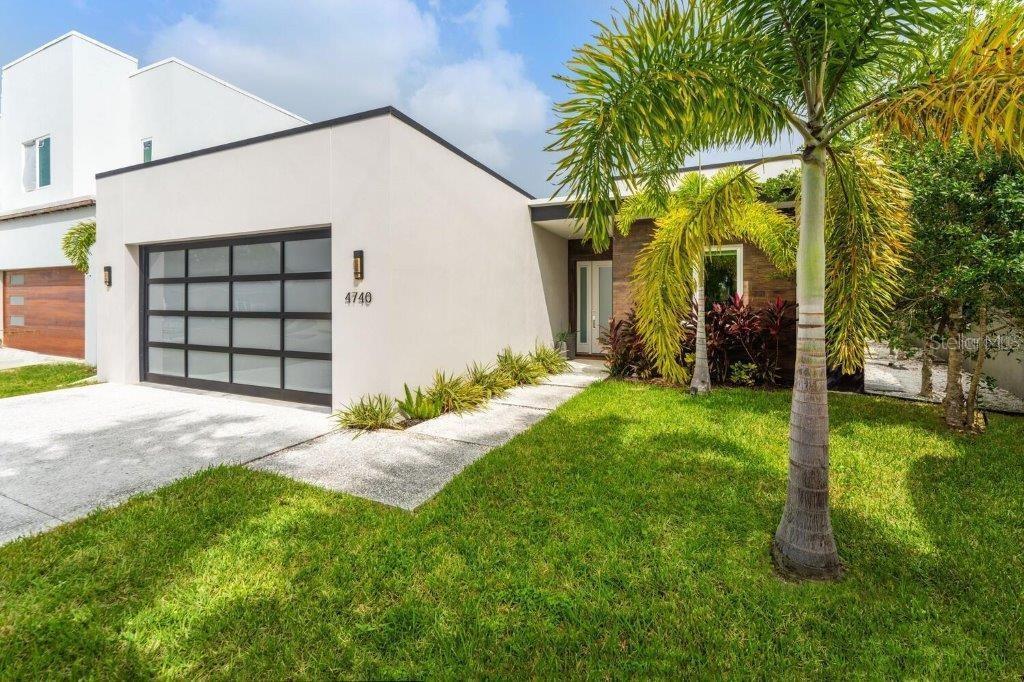 Picture of 4740 Rivetta Court, Sarasota, FL 34231