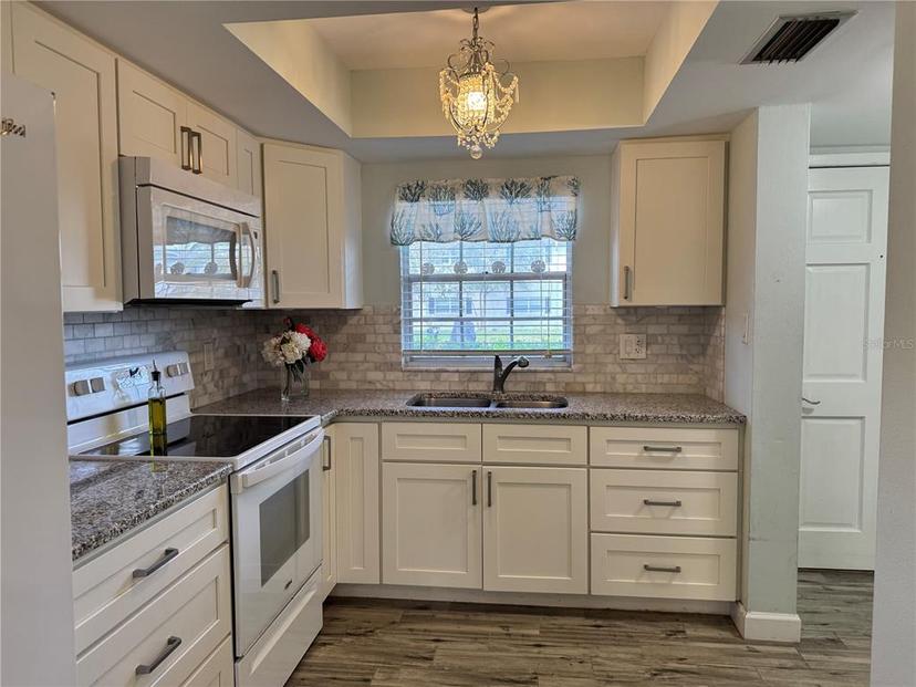 Picture of 304 46Th Avenue Terrace W Unit 218, Bradenton FL 34207