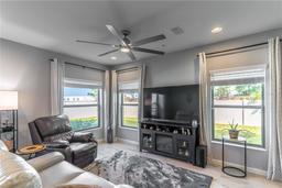Picture of 356 Smugglers Way, Apopka, FL 32712