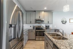 Picture of 356 Smugglers Way, Apopka, FL 32712