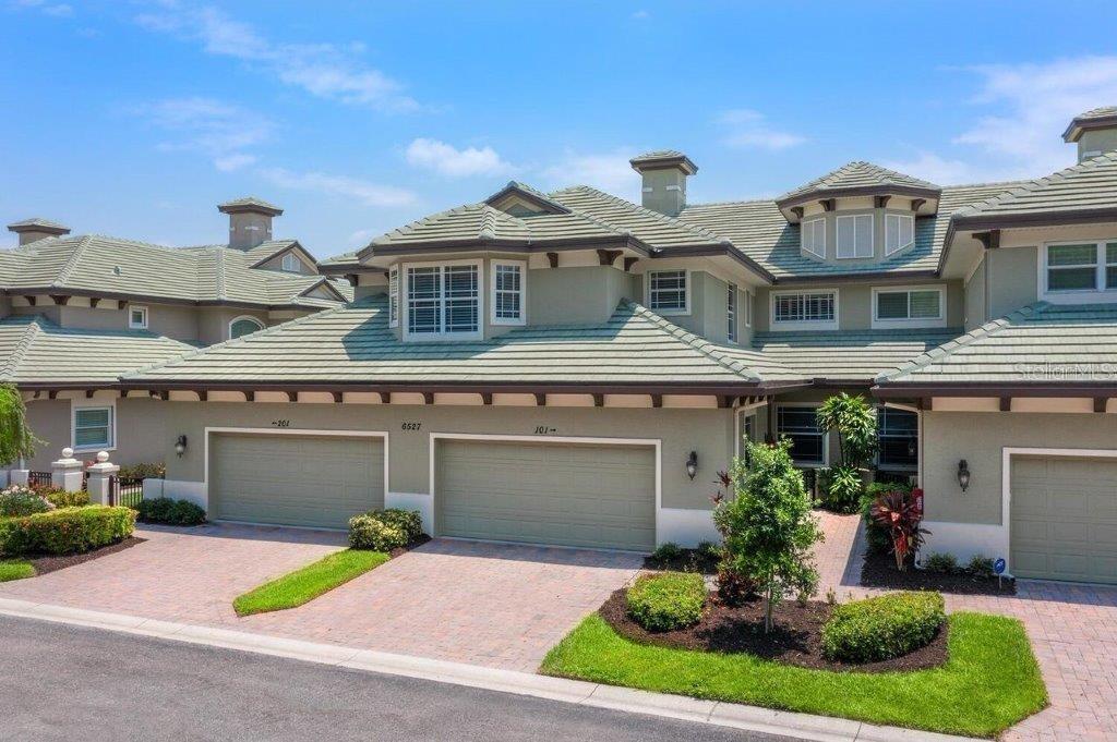 Picture of 6527 Moorings Point Circle Unit 101, Lakewood Ranch, FL 34202