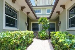 Picture of 6527 Moorings Point Circle Unit 101, Lakewood Ranch, FL 34202