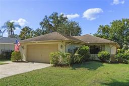 Picture of 466 Muirfield Court, Winter Haven, FL 33884