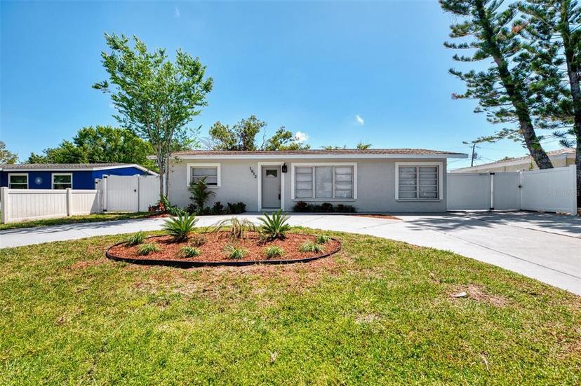 Picture of 1012 Myrtle Avenue, Venice FL 34285