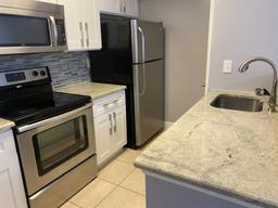 Picture of 5124 Park Central Drive Unit 513, Orlando, FL 32839