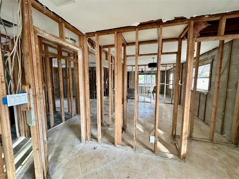 Picture of 1818 Michigan Avenue Ne, St Petersburg FL 33703