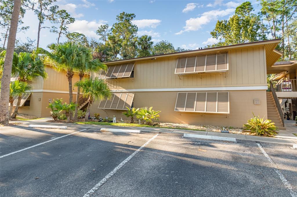 Picture of 120 Hibiscus Woods Court Unit 8D, Deltona, FL 32725