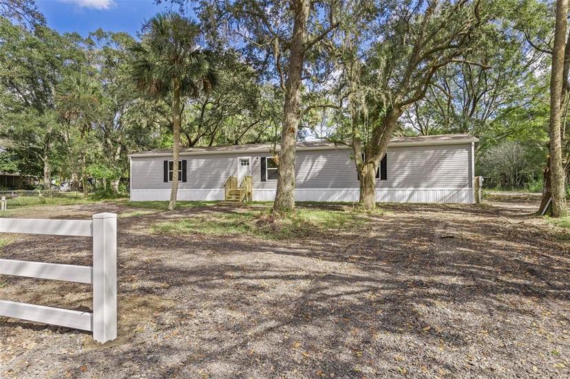 Picture of 1047 Coconut Boulevard, Bunnell FL 32110