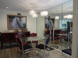 Picture of 13936 Clubhouse Circle Unit 13936, Tampa, FL 33618