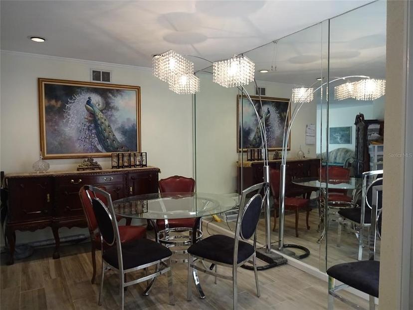 Picture of 13936 Clubhouse Circle Unit 13936, Tampa FL 33618
