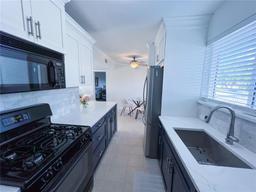 Picture of 1101 Victoria Drive Unit 20, Dunedin, FL 34698