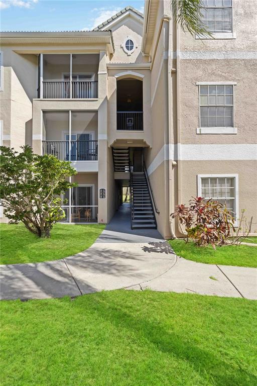 Picture of 5122 Northridge Road Unit 207, Sarasota FL 34238