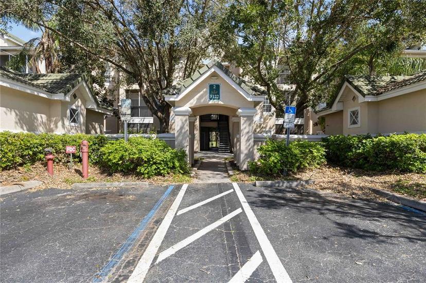 Picture of 5122 Northridge Road Unit 207, Sarasota FL 34238