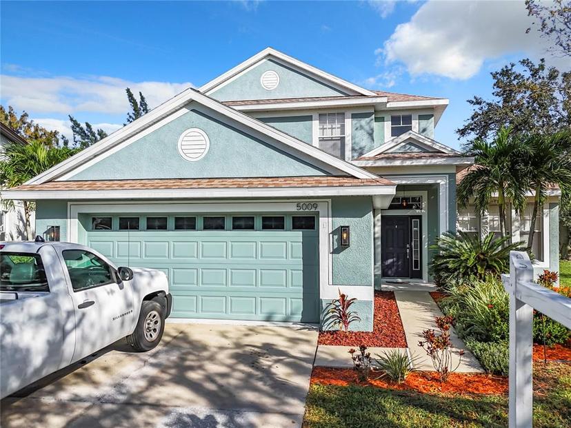 Picture of 5009 Clover Mist Drive, Apollo Beach FL 33572