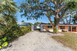 Picture of 1841 Buccaneer Drive, Sarasota, FL 34231