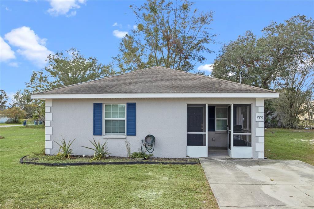 Picture of 720 S Morrison Avenue, Fort Meade, FL 33841