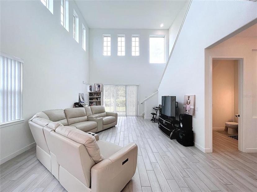 Picture of 128 Hampton Loop, Davenport FL 33837
